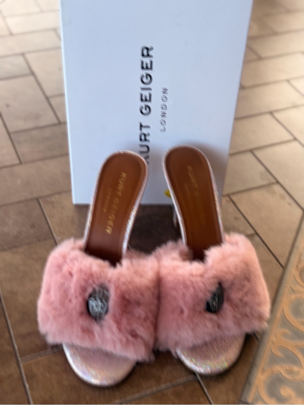 Kurt Geiger Blush Pink Faux Fur kesington 95 mule